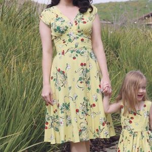 Trashy Diva Berry Chantilly 1940s dress Sz 0 NWT